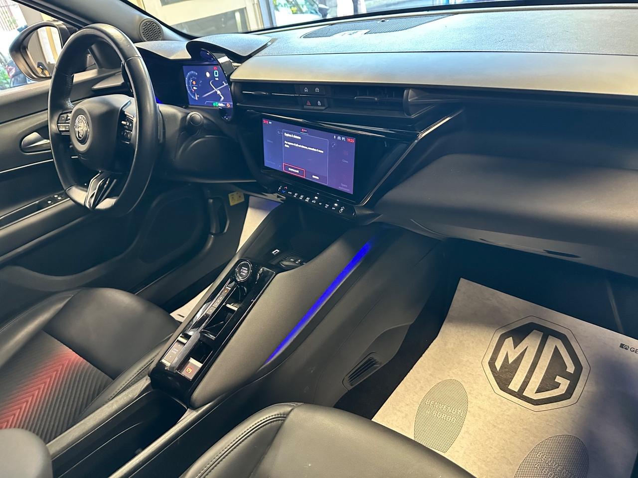 Alfa Romeo Junior 1.2 136 CV Hybrid eDCT6 Speciale