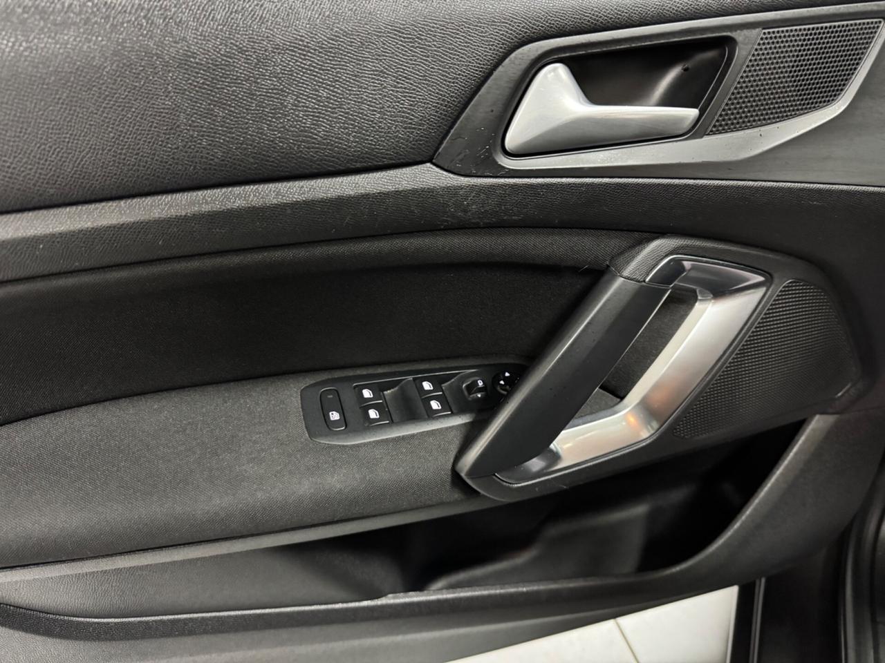 Peugeot 308 BlueHDi 130 S&S Active