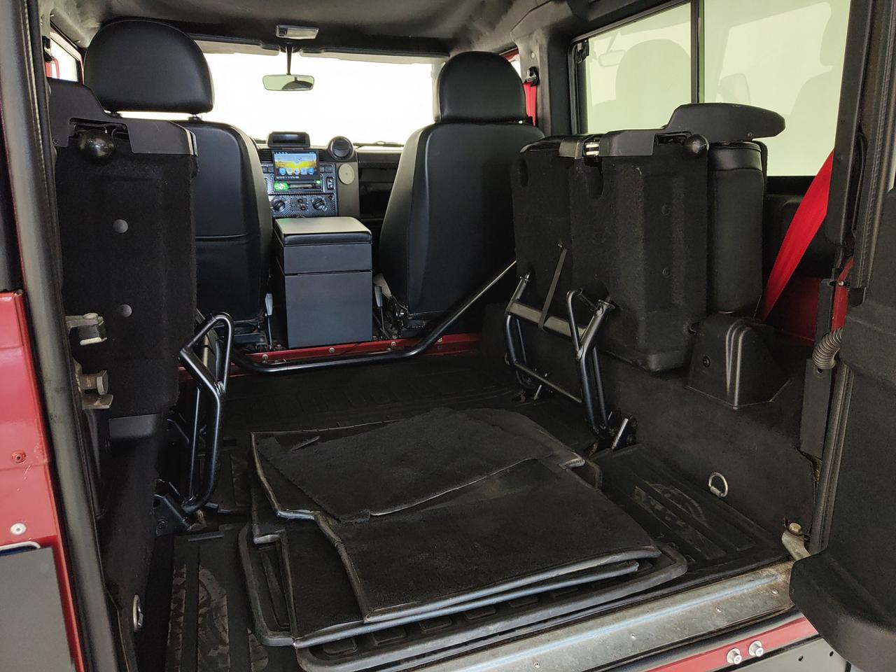 LAND ROVER Defender 90 2.4 td SE SW