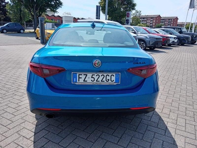 Alfa Romeo Giulia 2.0 Turbo AT8 200CV B-Tech