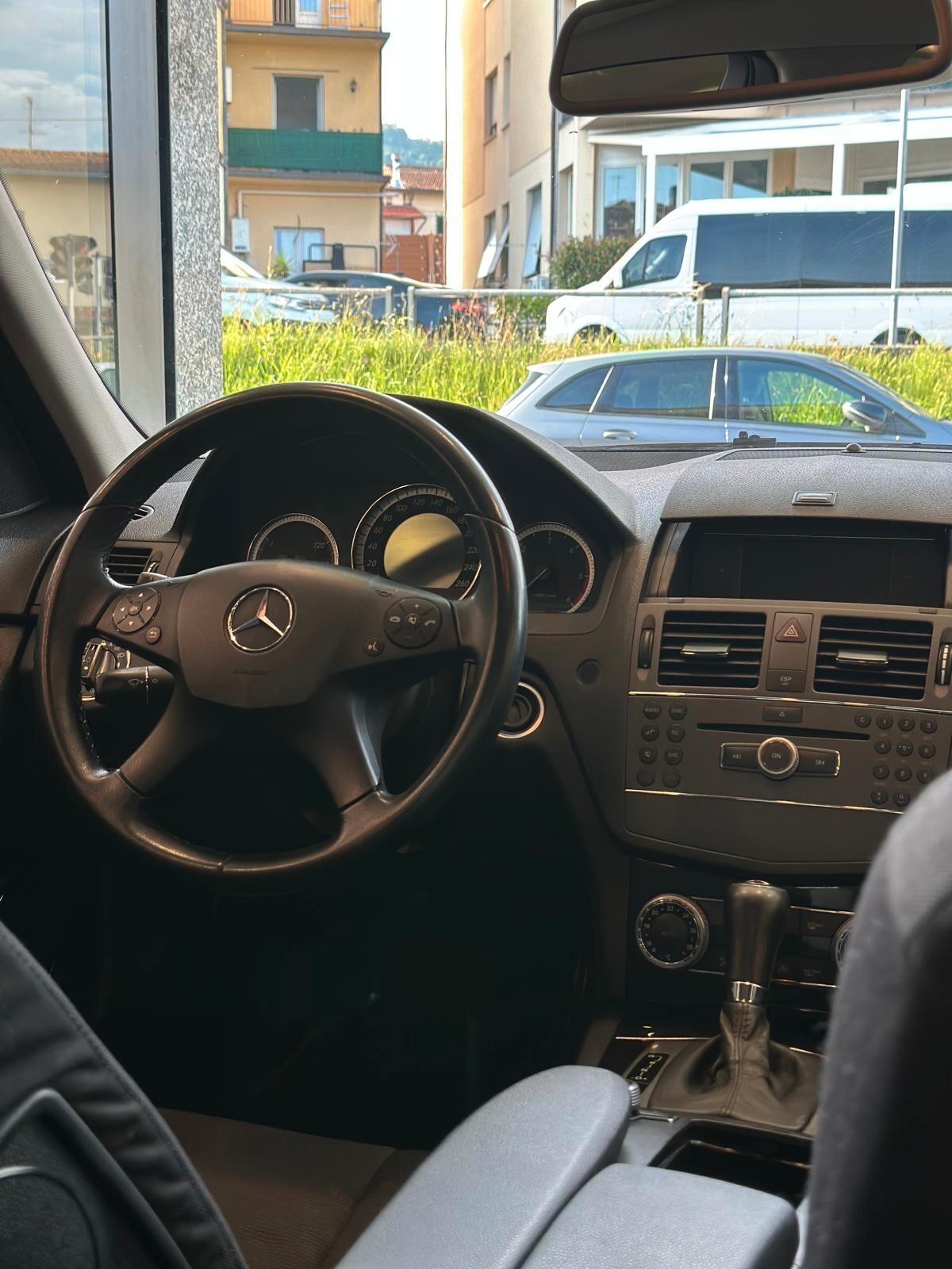 Mercedes-benz C 200 CDI BlueEFFICIENCY Avantgarde AMG