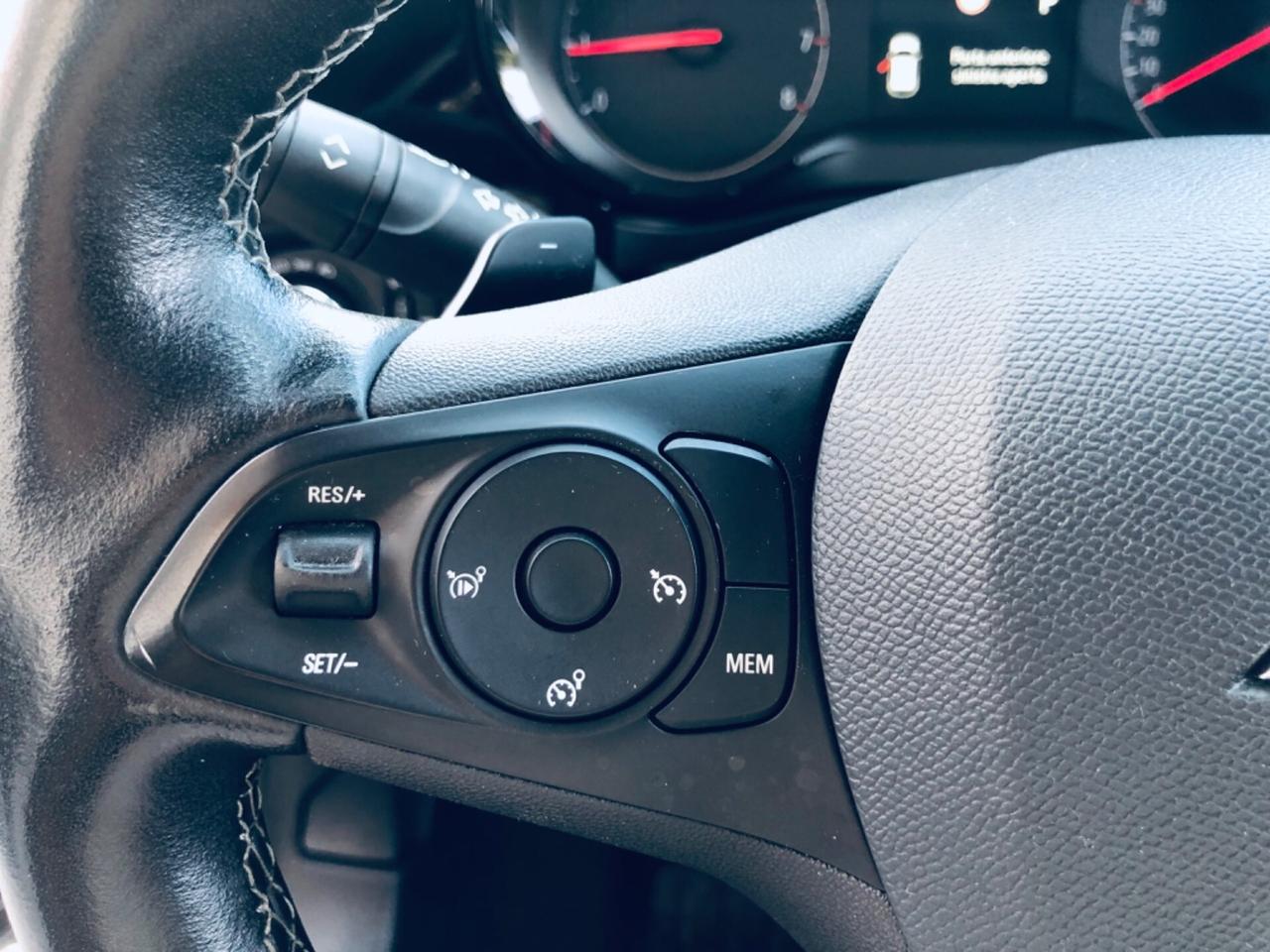 Opel Corsa 1.2 Edition AUTOMATICA