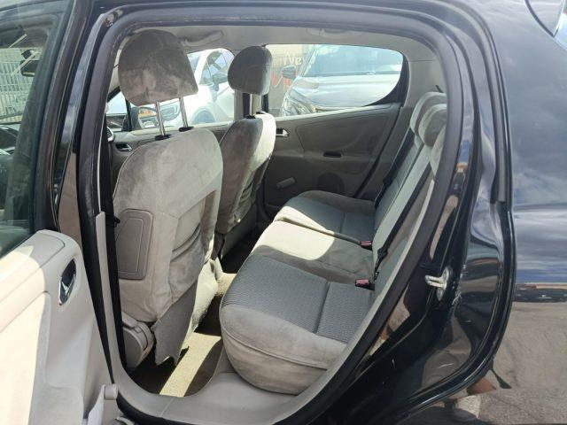 PEUGEOT 207 1.4 HDi 70CV 5p. XT