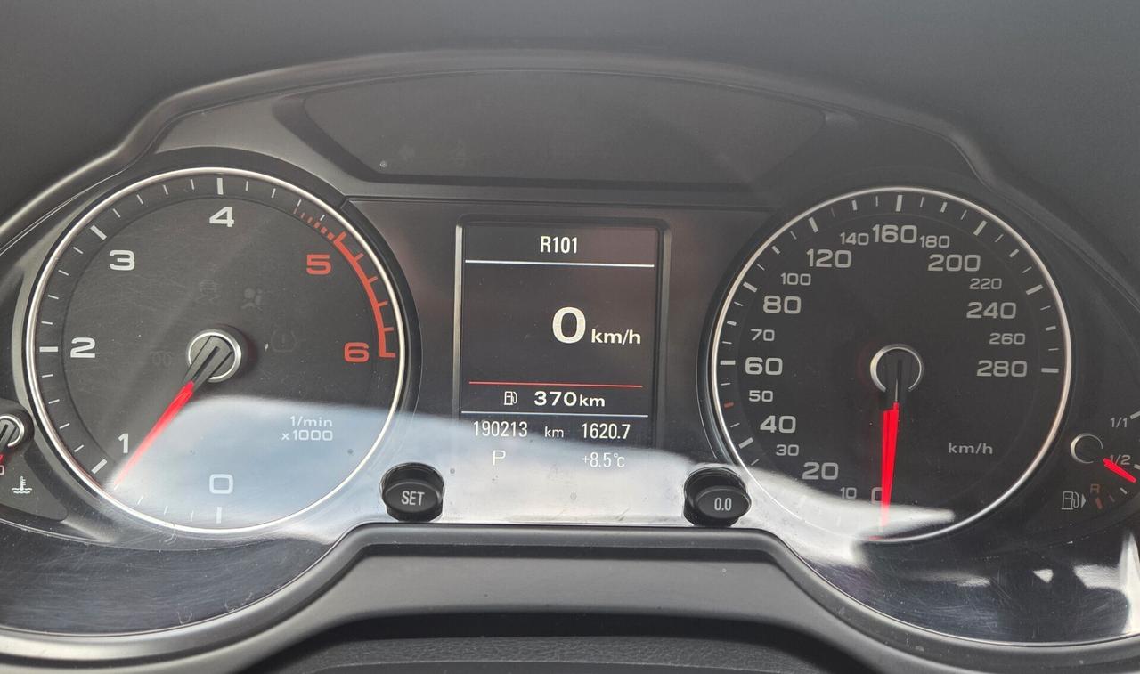 Audi Q5 2.0 TDI 190 CV S-LINE FULL NAVI CERCHI 19 GARANZIA