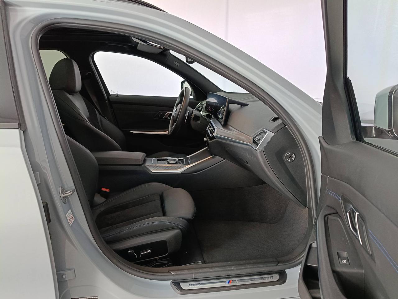 BMW 320d Touring mhev 48V xdrive Msport auto