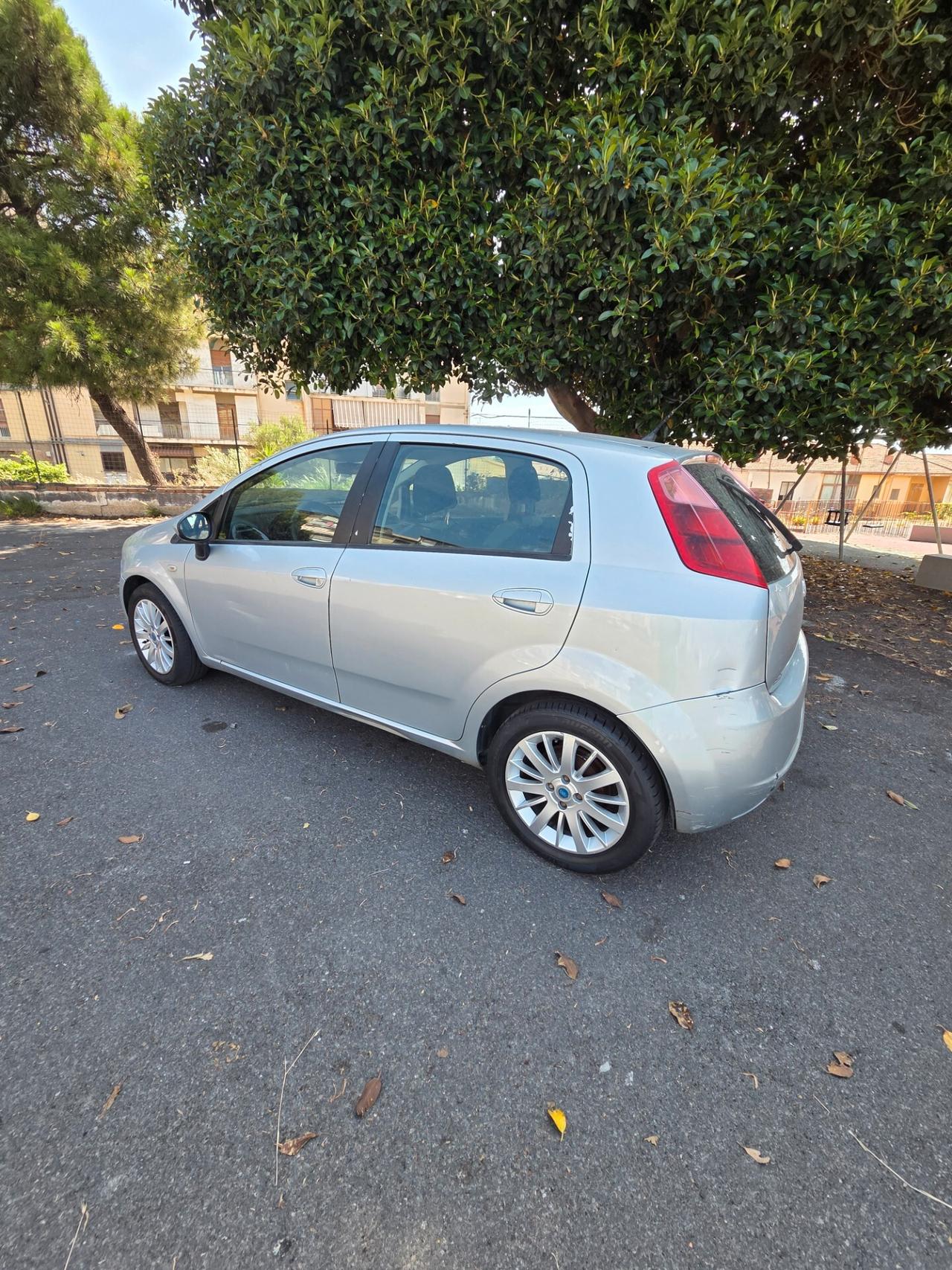 Fiat Grande Punto 1.3 MJT 75 CV 5 porte Active