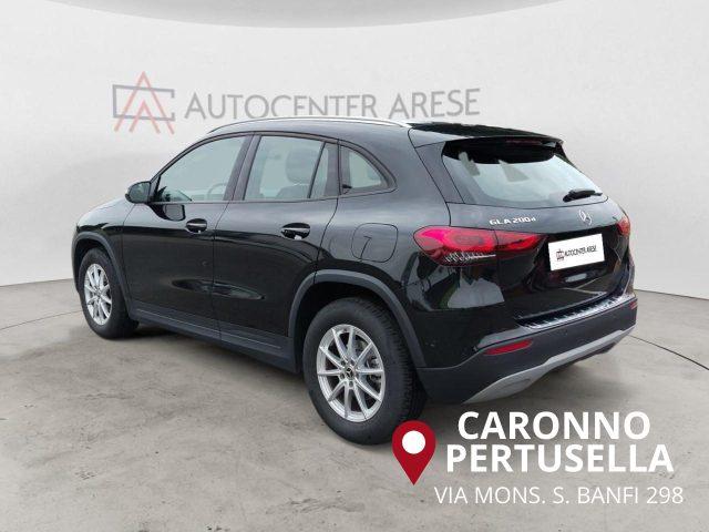 MERCEDES-BENZ GLA 200 d Automatic Business Extra