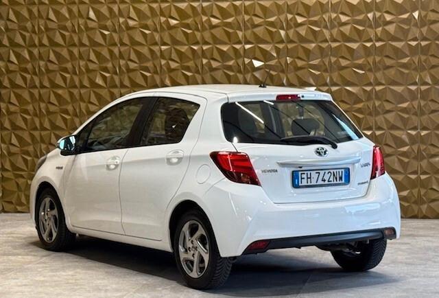 Toyota Yaris 1.5 Hybrid 5 porte Cool