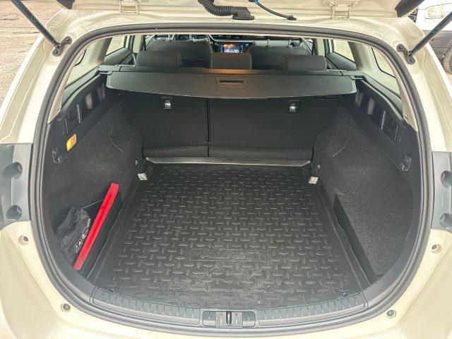 TOYOTA Auris Touring Sports 1.8 Hybrid Business