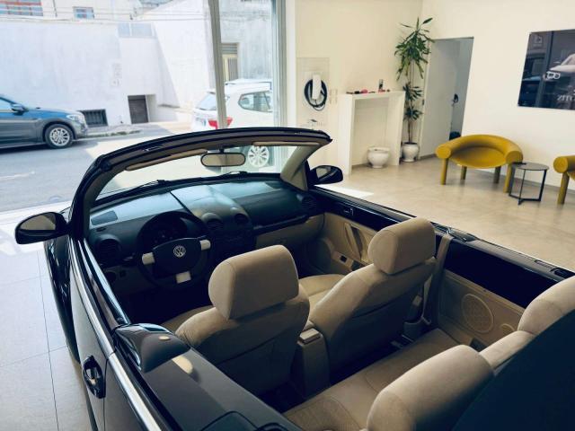 Volkswagen New Beetle Cabrio 1.6
