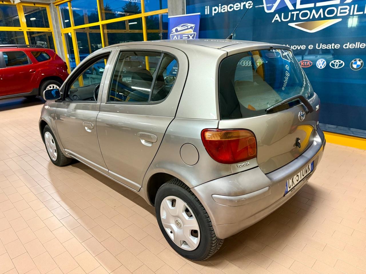 Toyota Yaris 1.0benzina 65cv Neopatentati