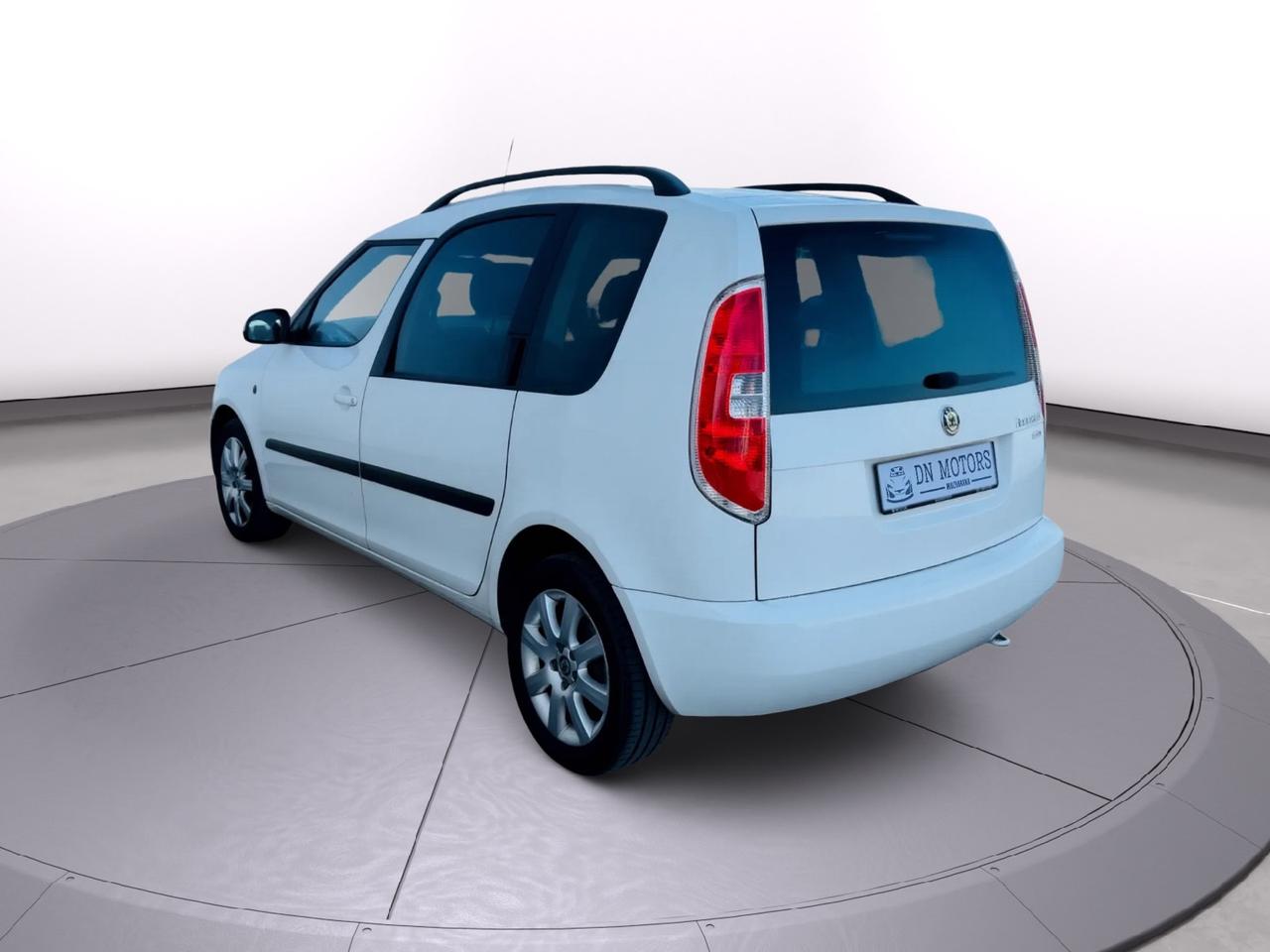 Skoda Roomster 1.2 benzina gpl anno 2010 neo patentati