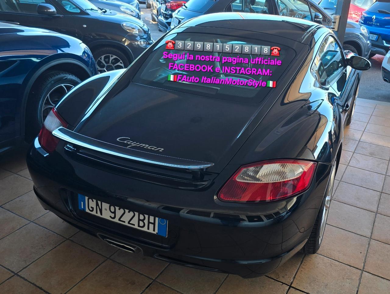 Porsche Cayman 2.7