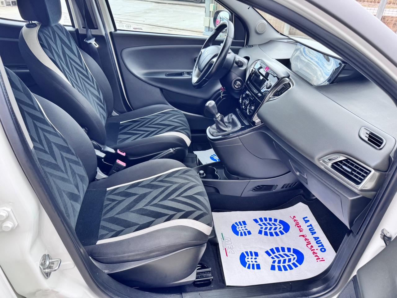 Lancia Ypsilon 1.3 MJT 16V 95 CV 5 porte S&S Platinum