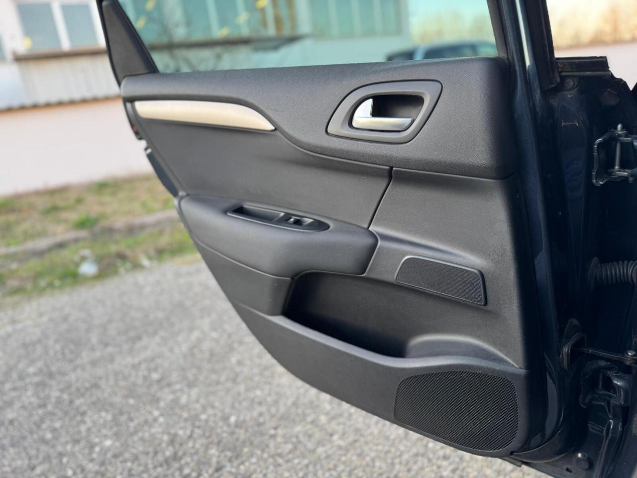 Citroen C4 Berlina 1.6 Neopatentati