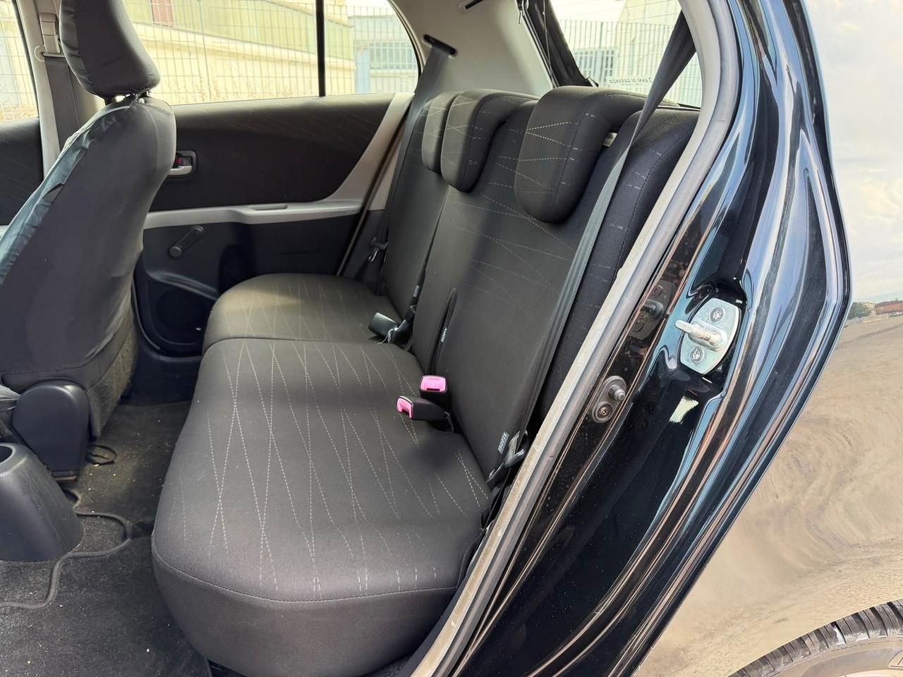 Toyota Yaris 1.0 5p Sol 130000 km