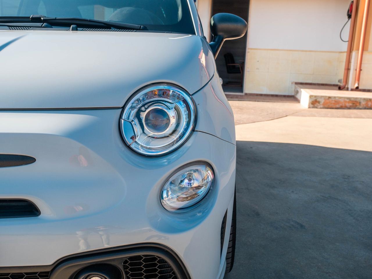 Abarth 595 1.4 Turbo T-Jet 180CV