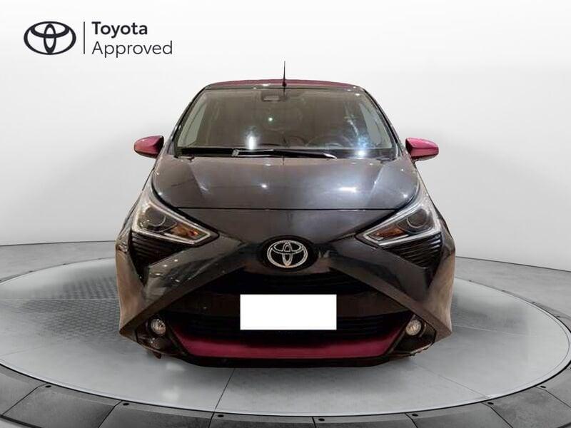 Toyota Aygo 1.0 x-wave grey m-mt 72cv