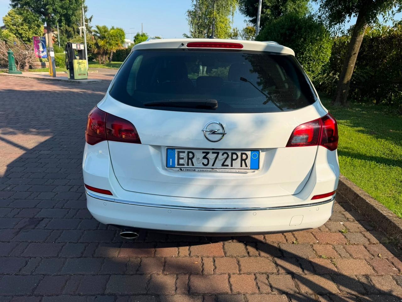 Opel Astra 1.4 Turbo 140CV Sports Tourer GPL Tech Cosmo