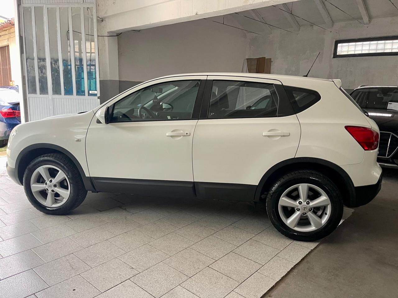 Nissan Qashqai 2.0 dCi DPF Tekna