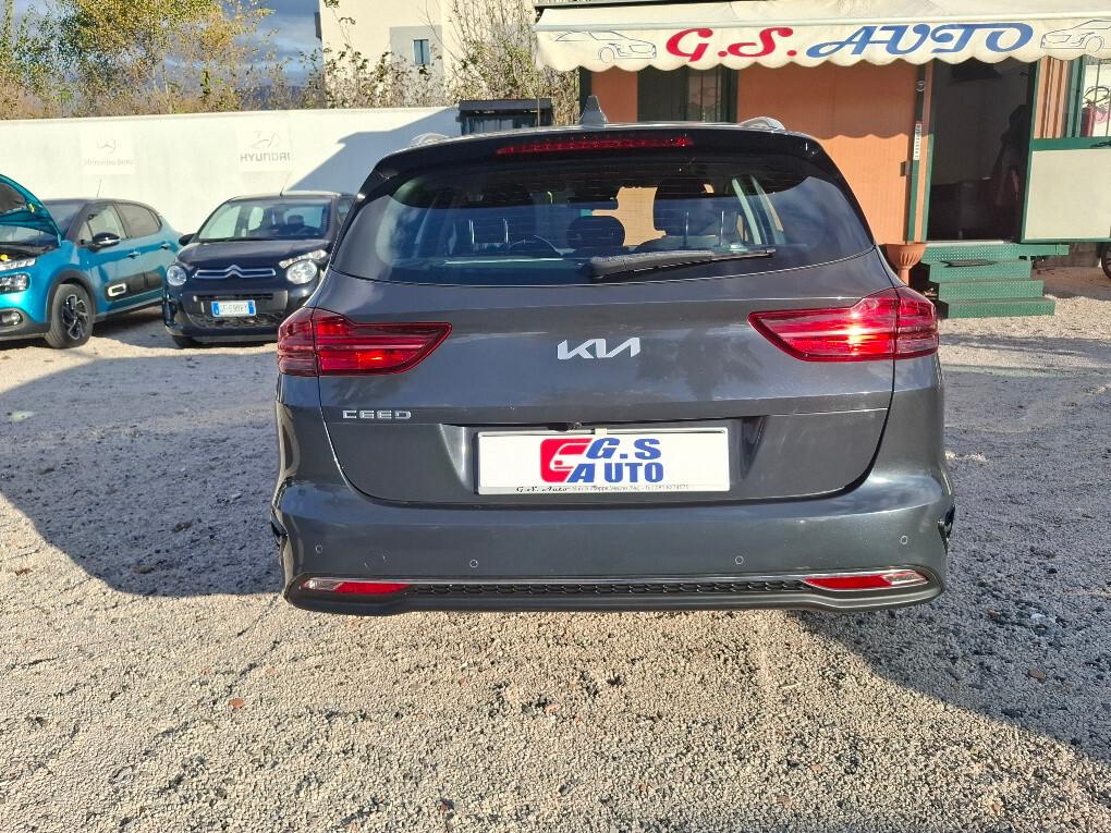 Kia Ceed 1.6 CRDi 136 CV MHEV DCT SW Business