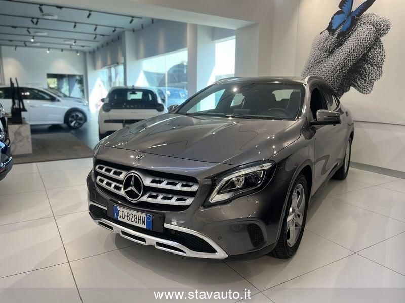 Mercedes-Benz GLA 180 1.6BZ SPORT