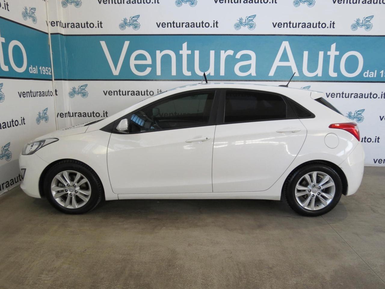 Hyundai i30 1.6 CRDi 110 cv 5p. Comfort A/T