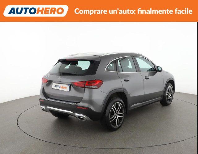 MERCEDES-BENZ GLA 200 d Automatic Sport