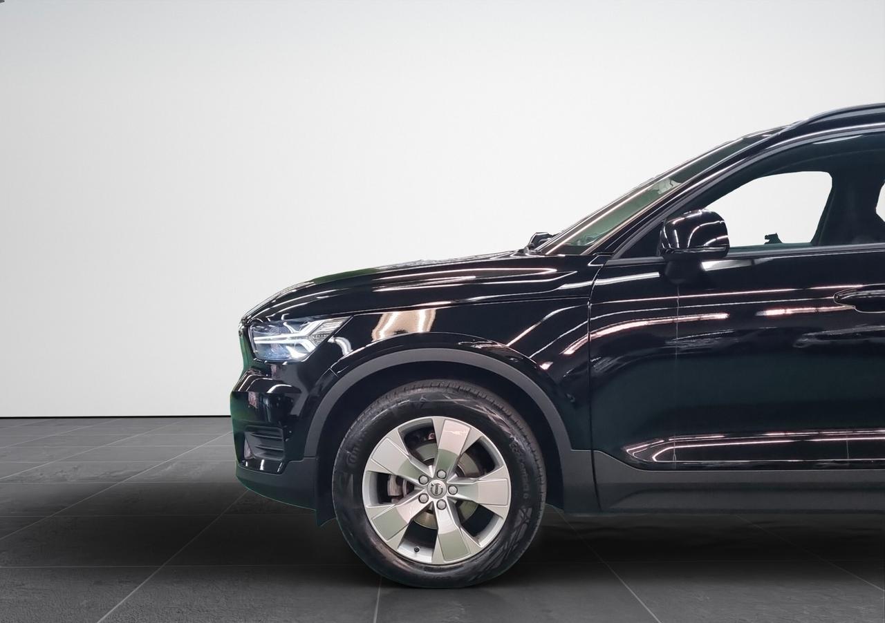 Volvo XC40 T2 Geartronic Momentum Core