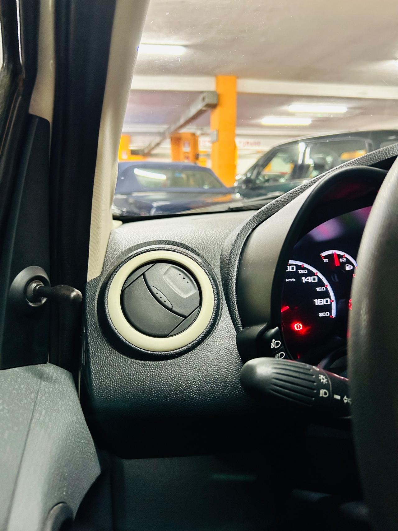 FORD KA 1.2 CON SOLI 32.011 KM IN CONDIZIONI DA VETRINA.