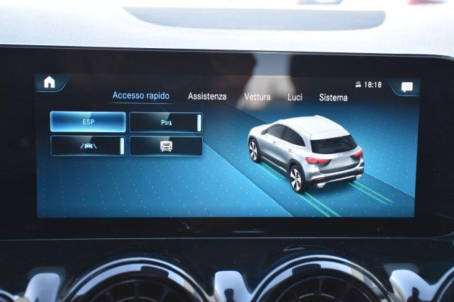 MERCEDES-BENZ GLA 200 d Automatic Business Extra