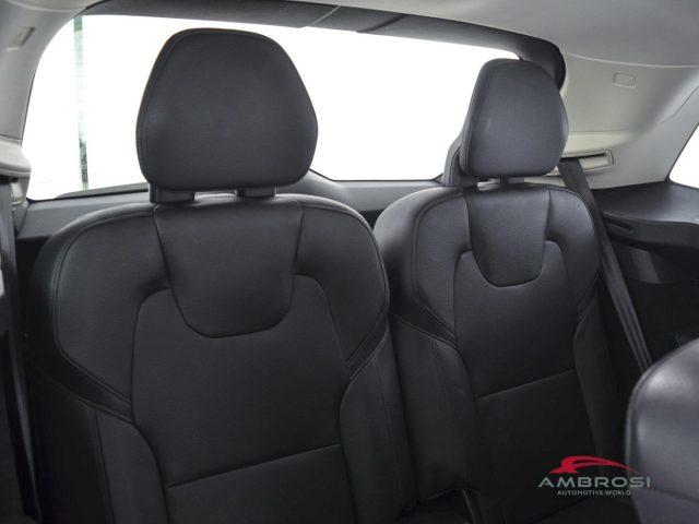VOLVO XC90 B5 AWD Geartronic 7 posti Inscription