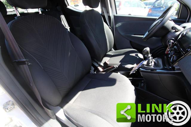 LANCIA Ypsilon 1.0 FireFly 5 porte S&S Hybrid Alberta Ferretti