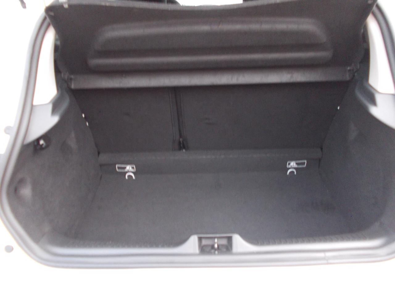 Renault Clio 1.2 SPORT16V-73CV 5 p.KM95602-SI NEOPATENTATI
