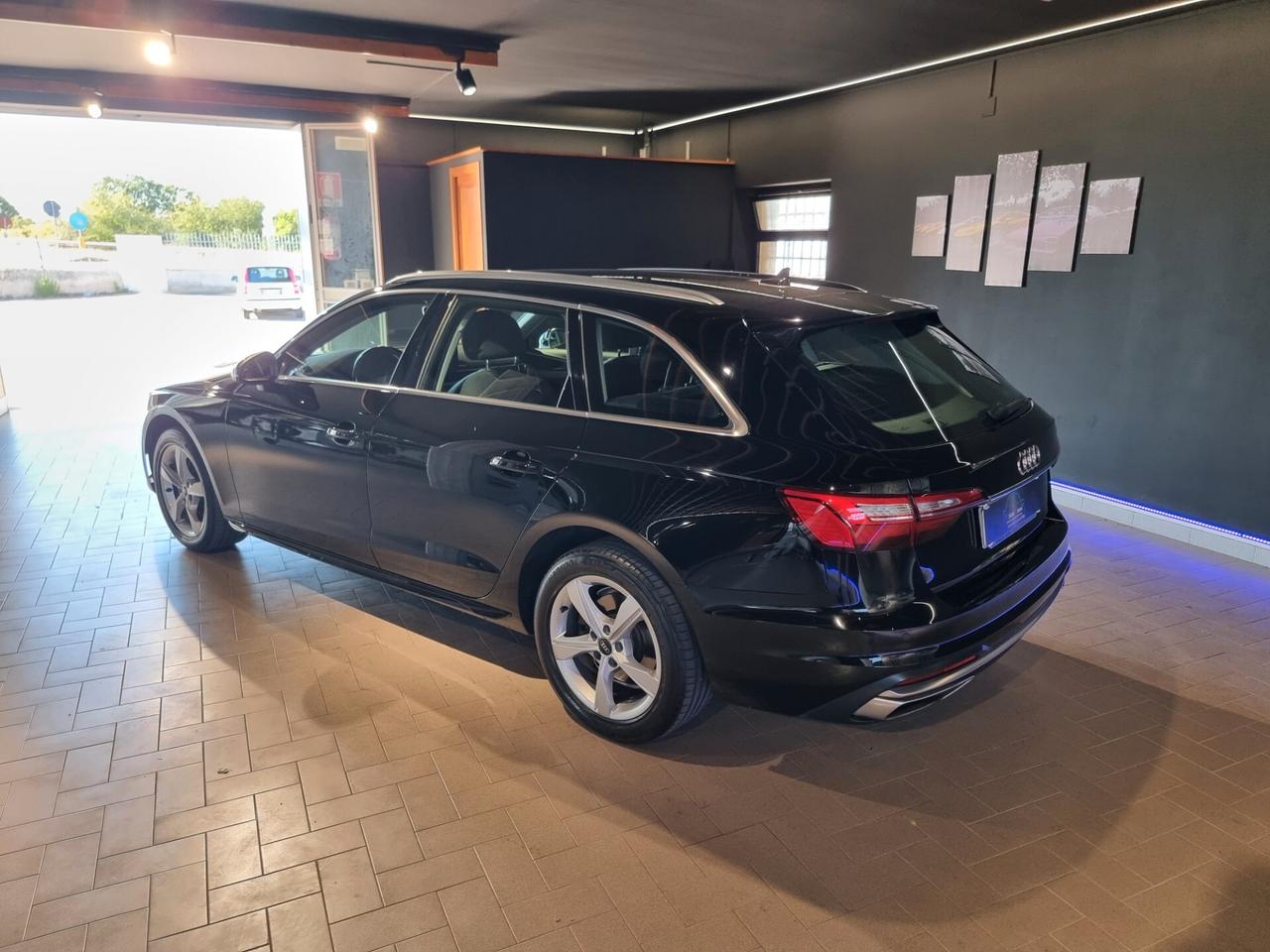 Audi A4 Avant 35 TDI/163 CV S tronic Business Advanced
