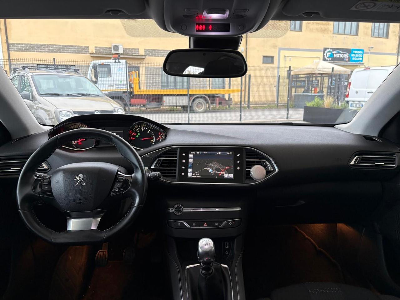 Peugeot 308 1.6 BlueHDi 120cv Allure