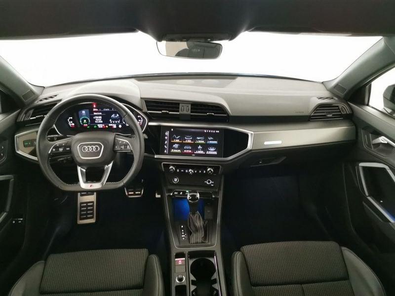 Audi Q3 45 1.4 tfsi e Identity Black s-tronic