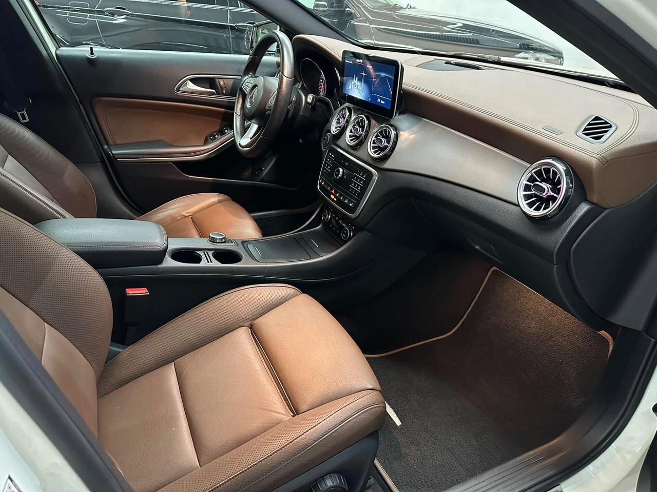 Mercedes-benz GLA 220 d Automatic 4Matic Premium AMG Tetto