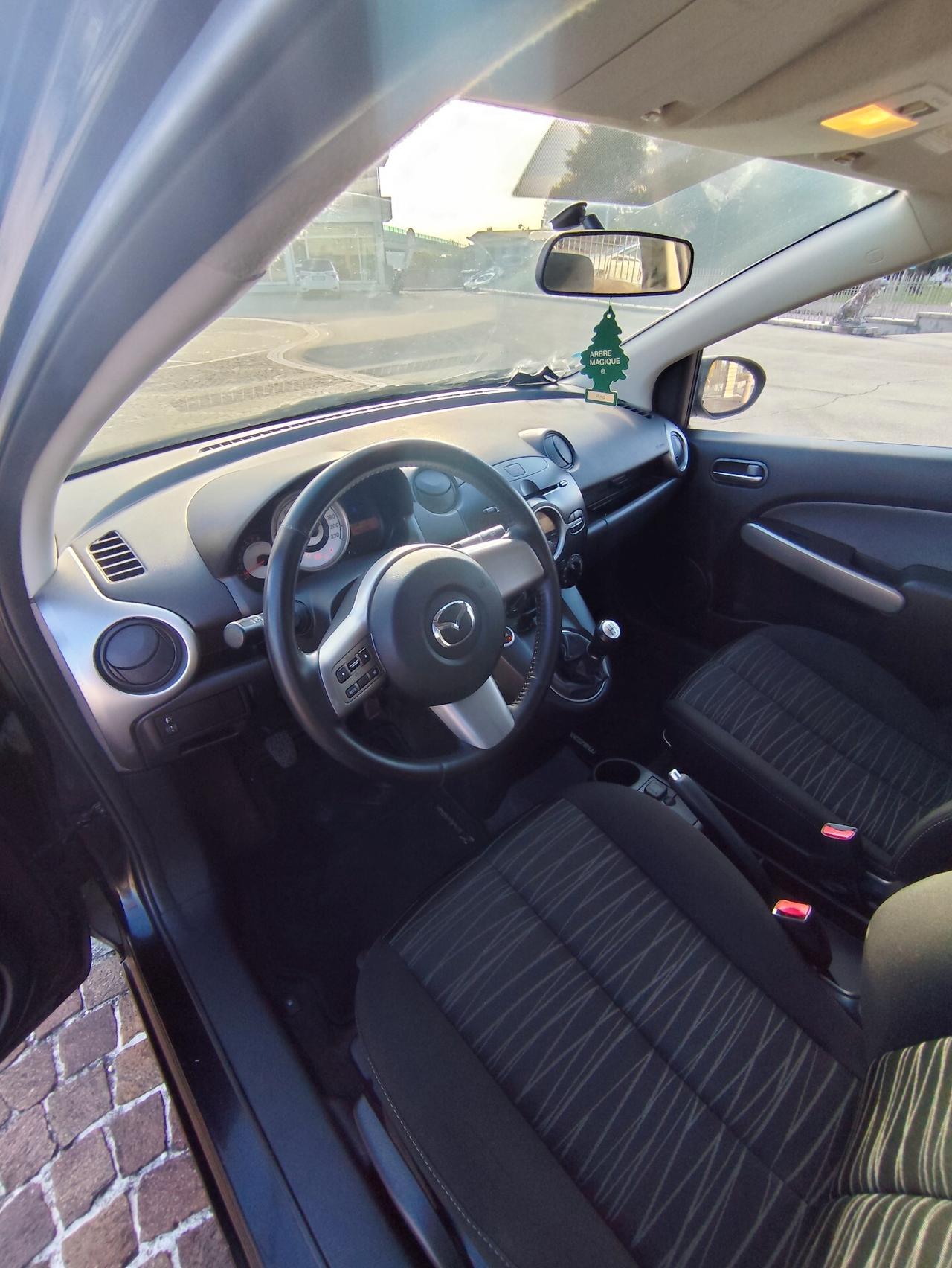 Mazda 2 Mazda2 1.3 16V 75CV 5p. Play GPL