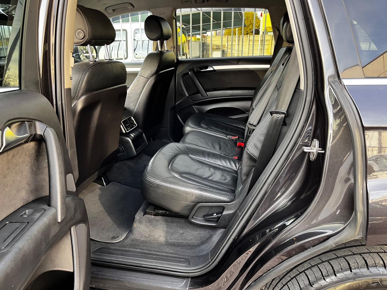 Audi Q7 3.0 V6 TDI GANCIO TRAINO quattro tiptronic