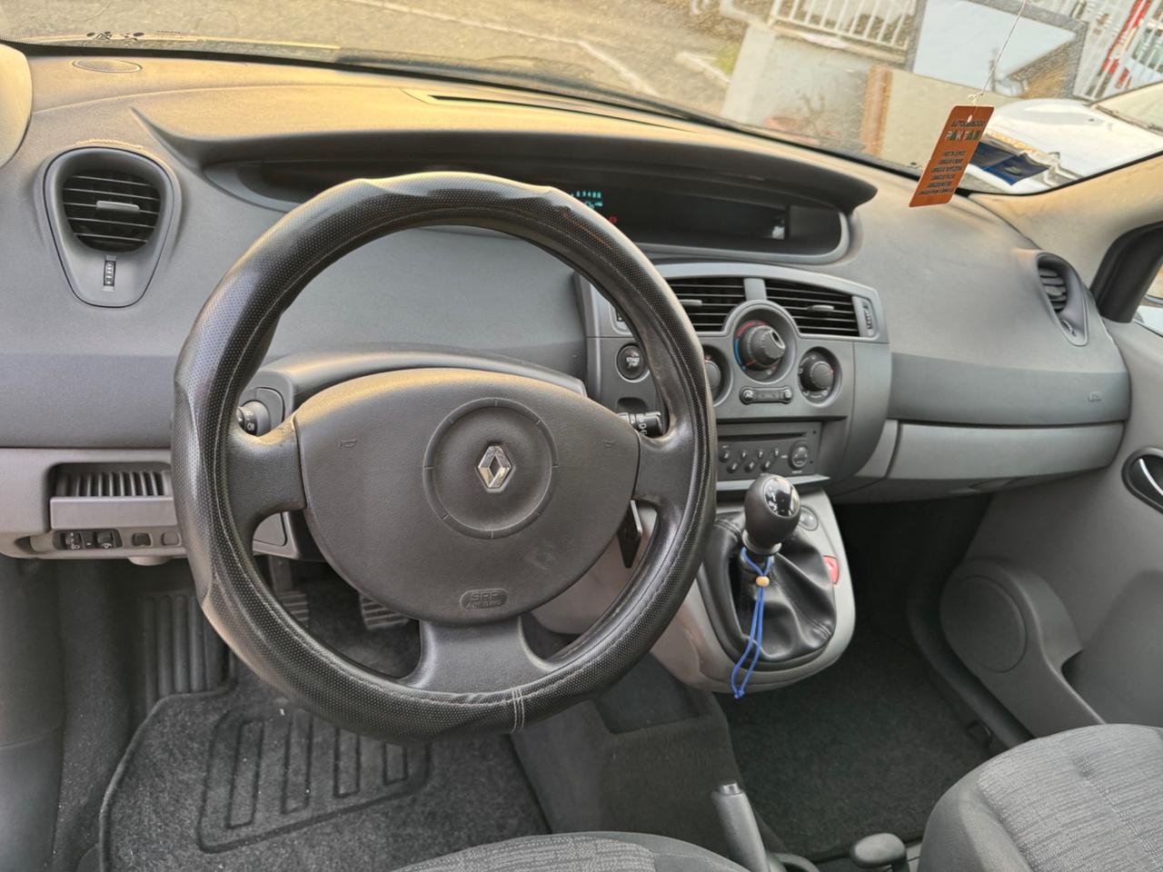 Renault Scenic Scénic 1.9 dCi/130CV Dynamique