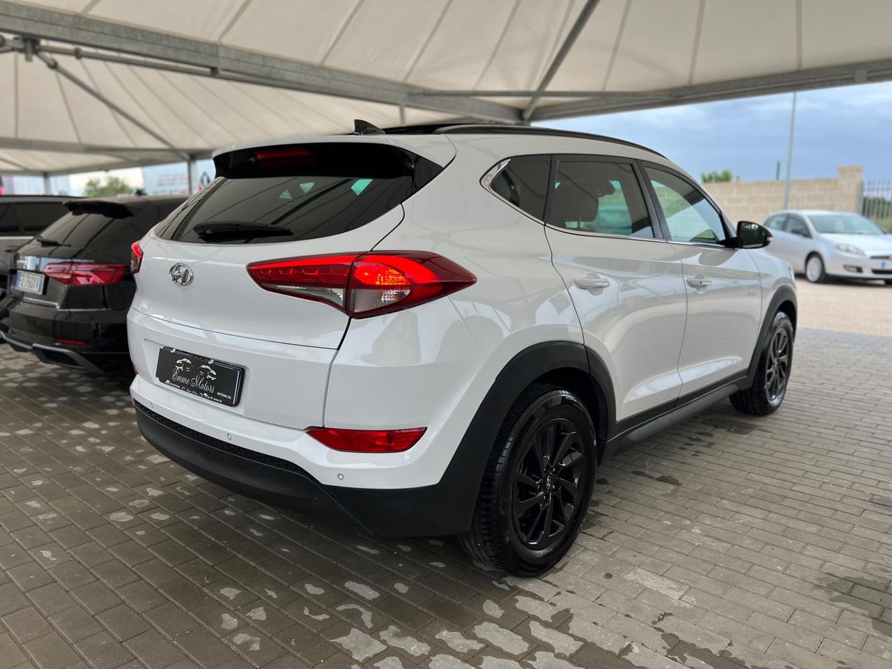 Hyundai Tucson 1.7 CRDi XPossible TETTO PANORAMICO