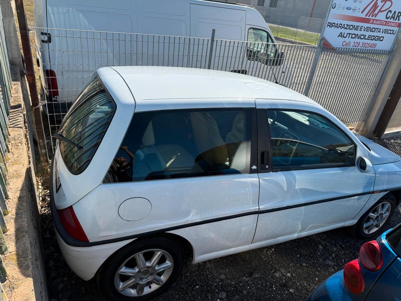 Lancia Y 1.1i cat Elefantino Blu