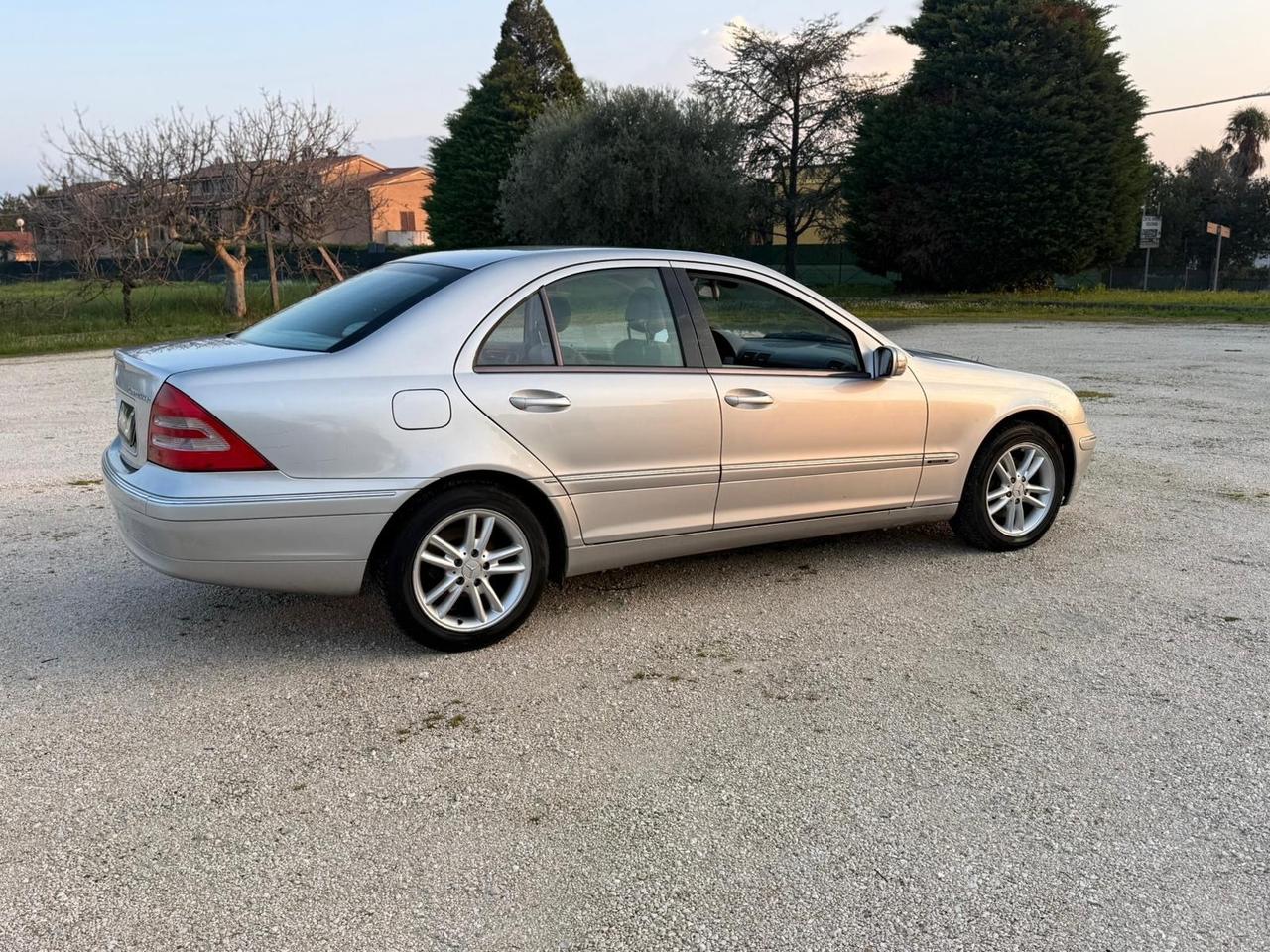 Mercedes classe C 200 Kompressor benzina GPL