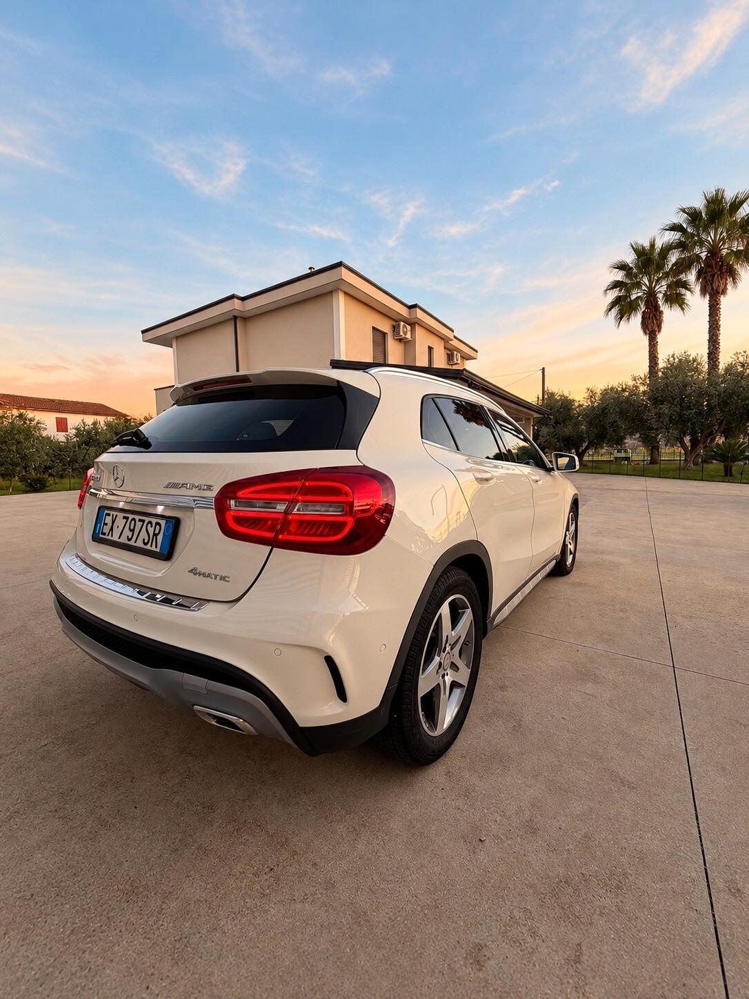 Mercedes-Benz GLA 220 CDI 4Matic Premium AMG