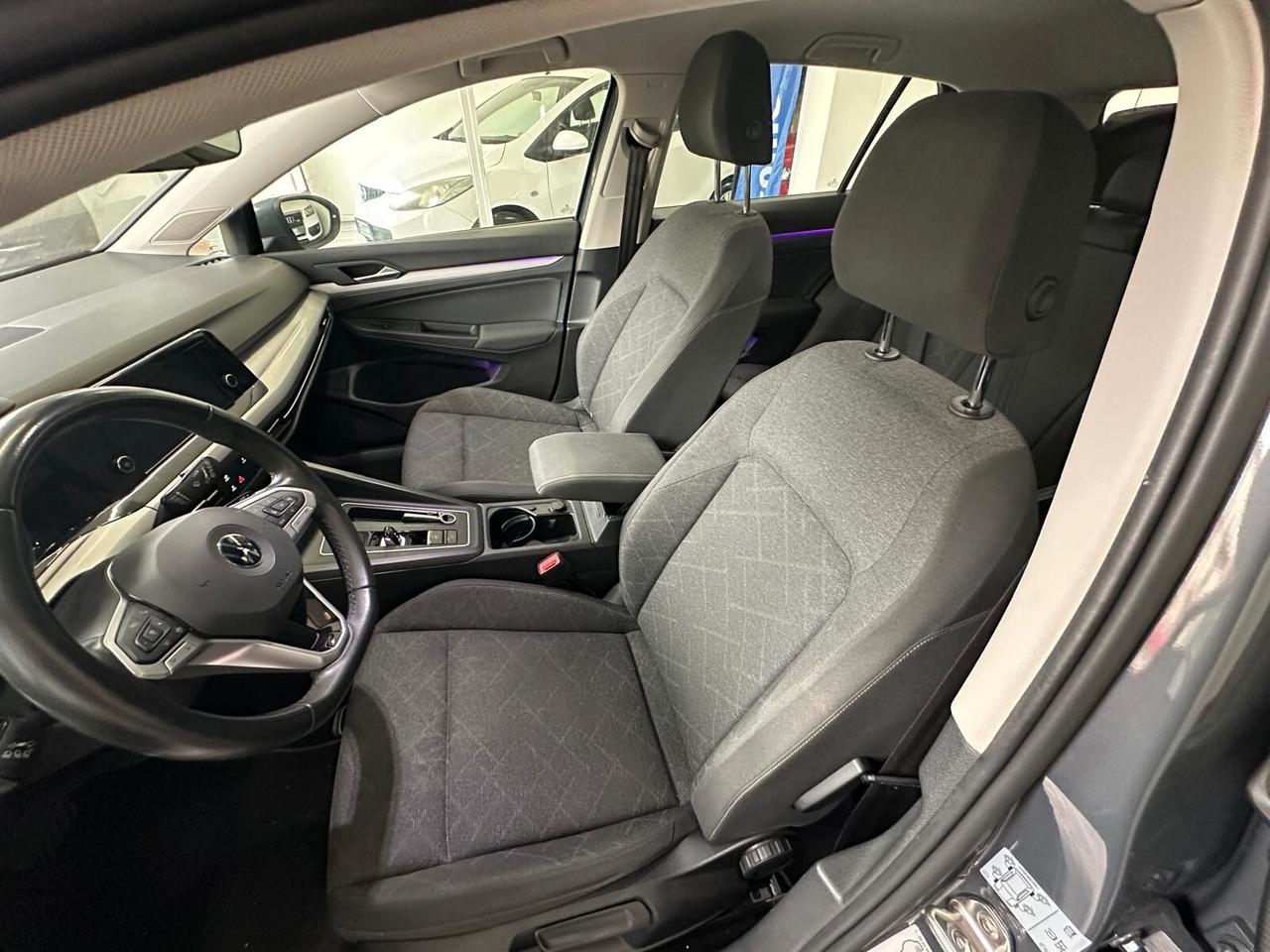 Volkswagen Golf 1.0 eTSI EVO DSG Life