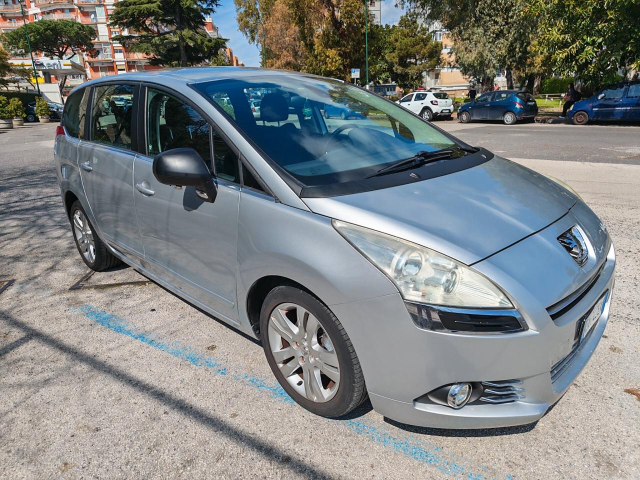 Peugeot 5008 1.6 HDi - 7 posti