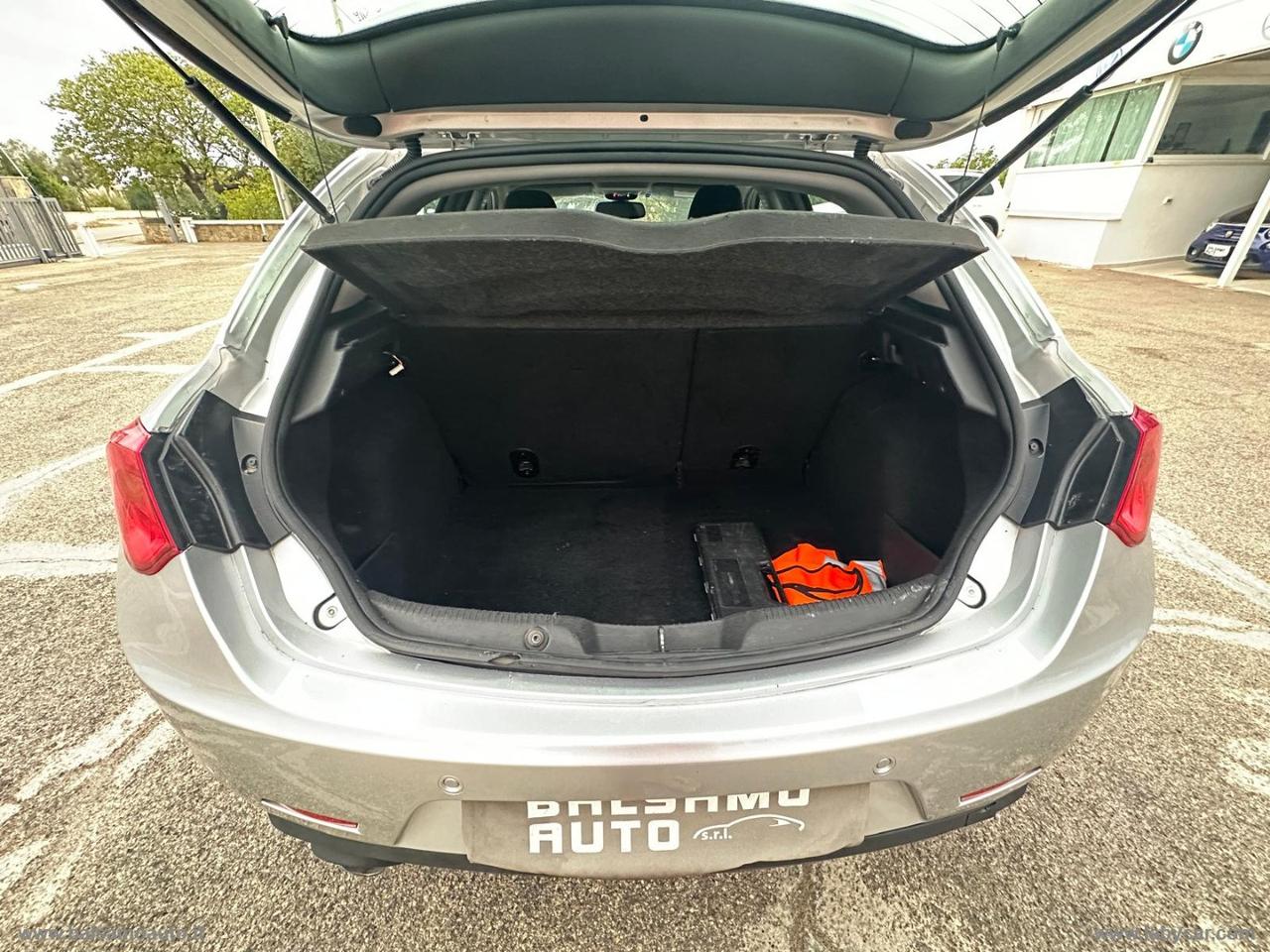 ALFA ROMEO Giulietta 1.6 JTDm-2 120 CV Distinctive