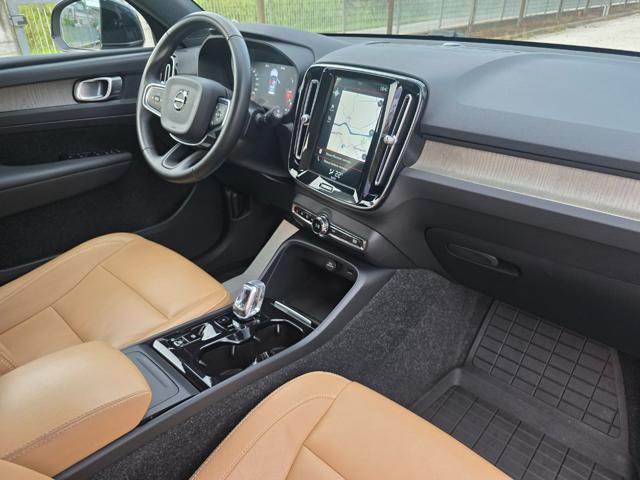 VOLVO XC40 D4 AWD Geartronic Inscription