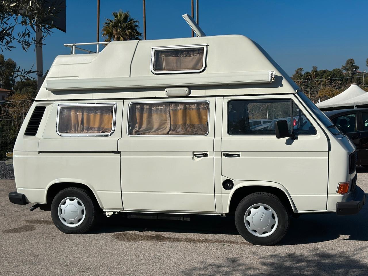 Volkswagen T3 Westfalia Joker "Hochdach" (Tetto Alto rigido)